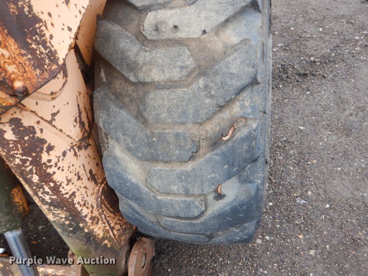 image for item GW9832  (2) Mustang 960 skid steer loaders 