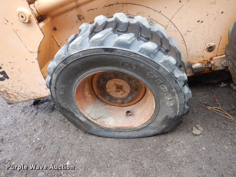 image for item GW9832  (2) Mustang 960 skid steer loaders 