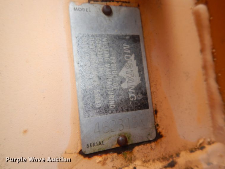 image for item GW9832  (2) Mustang 960 skid steer loaders 