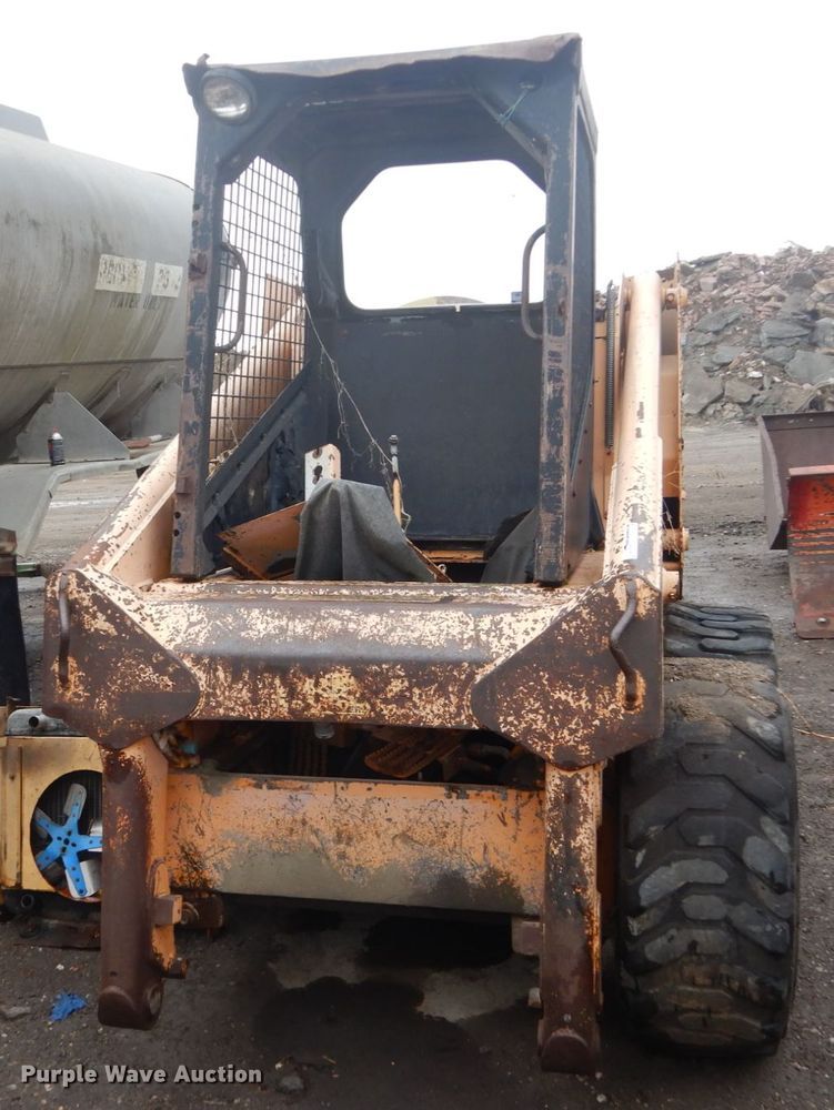 image for item GW9832  (2) Mustang 960 skid steer loaders 