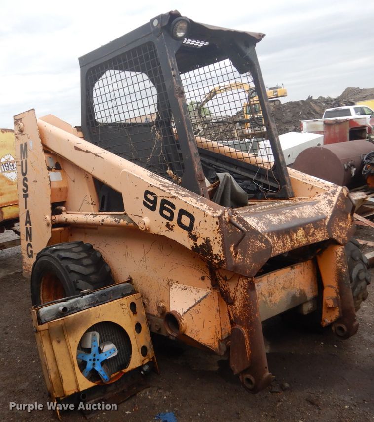 image for item GW9832  (2) Mustang 960 skid steer loaders 