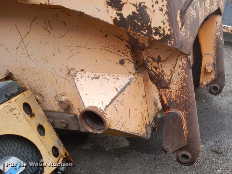 image for item GW9832  (2) Mustang 960 skid steer loaders 