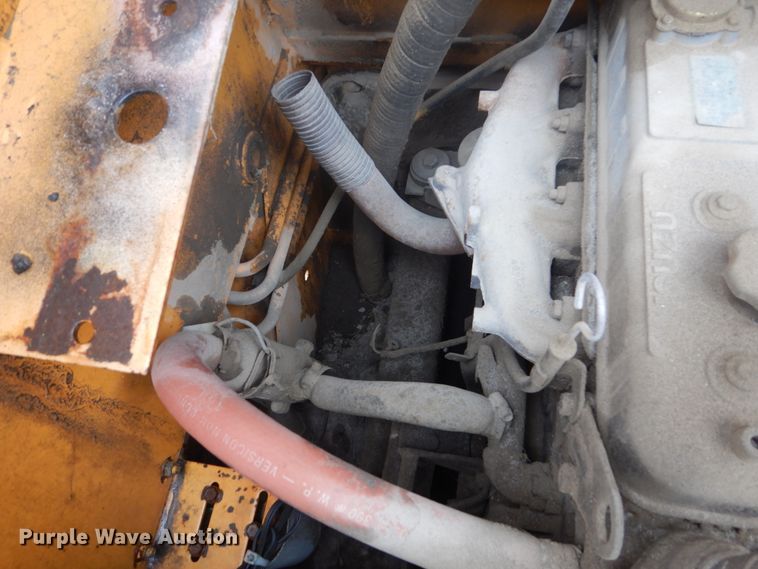 image for item GW9832  (2) Mustang 960 skid steer loaders 