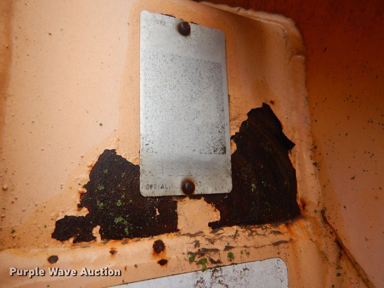 image for item GW9832  (2) Mustang 960 skid steer loaders 