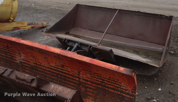 image for item GW9833 Skid steer attachments