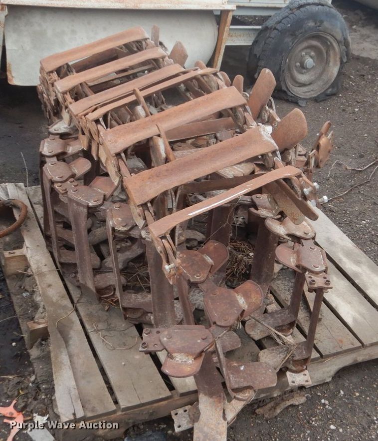 image for item GW9836 14.5"W over tire skid steer tracks