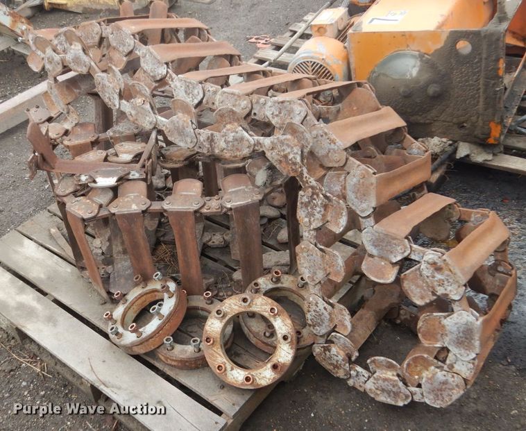 image for item GW9836 14.5"W over tire skid steer tracks