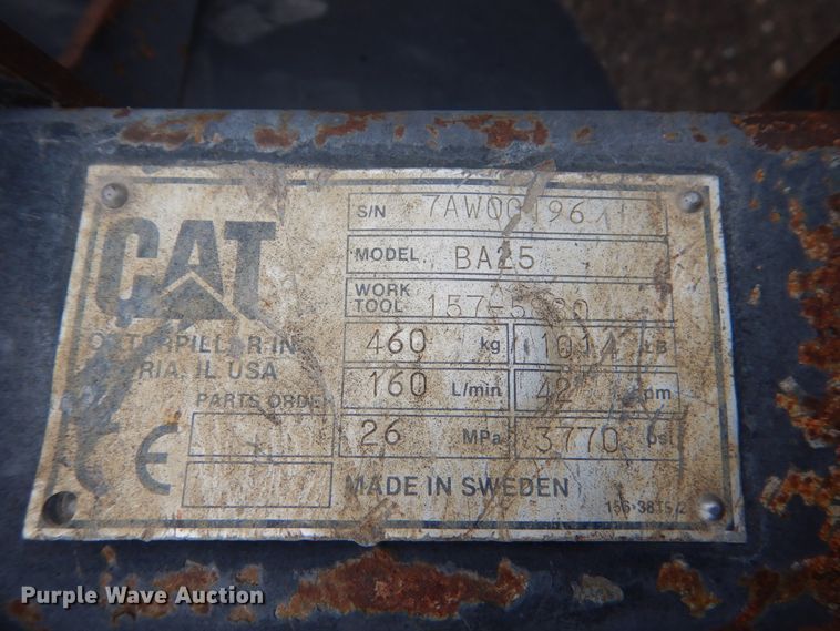 image for item GW9851 Caterpillar BA25 skid steer broom