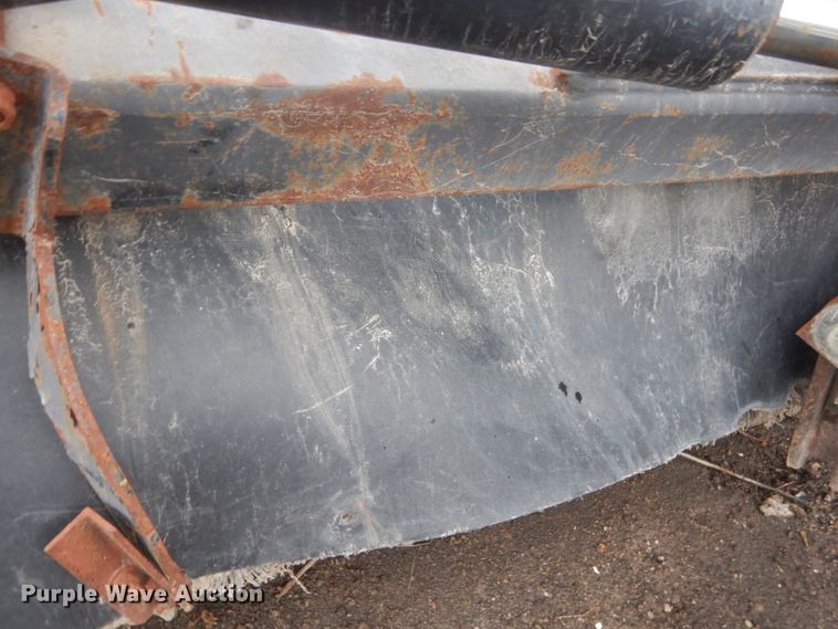 image for item GW9851 Caterpillar BA25 skid steer broom