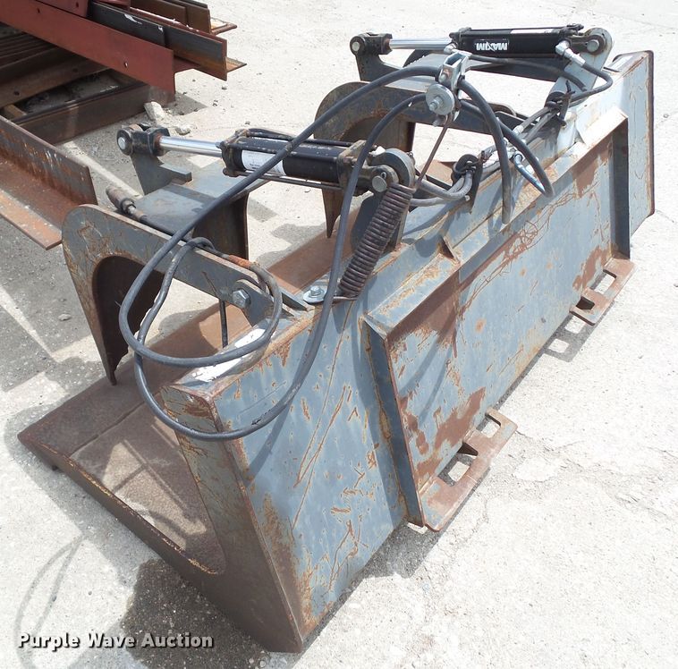 image for item GX9044 72"W grapple bucket