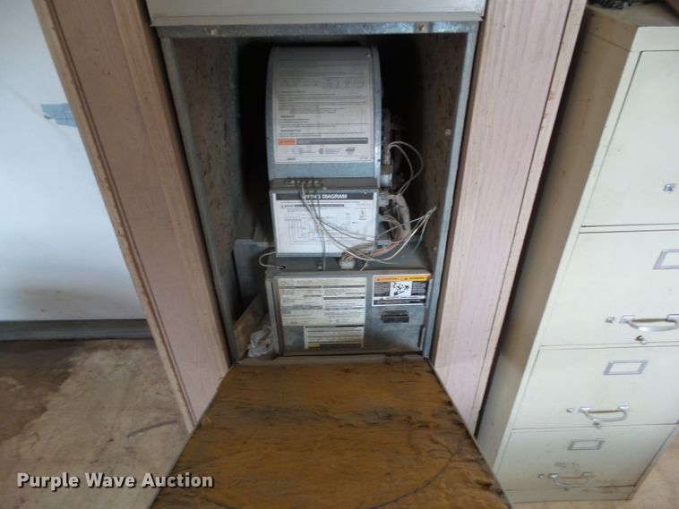 image for item GX9045 1991 Mobile Facility Engineering MF1244 office trailer