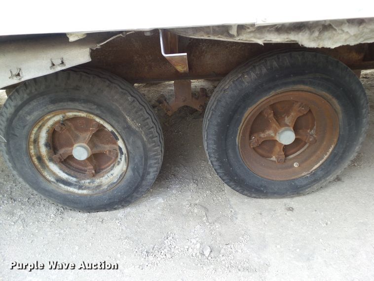 image for item GX9045 1991 Mobile Facility Engineering MF1244 office trailer