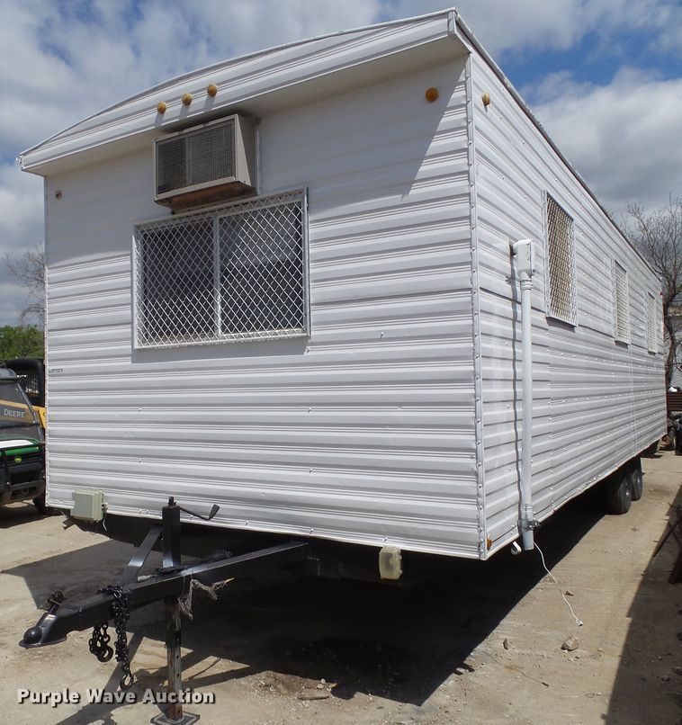 image for item GX9046 1990 Mobile Facility Engineering MF1032 office trailer
