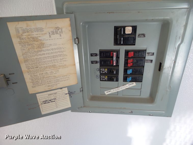 image for item GX9046 1990 Mobile Facility Engineering MF1032 office trailer