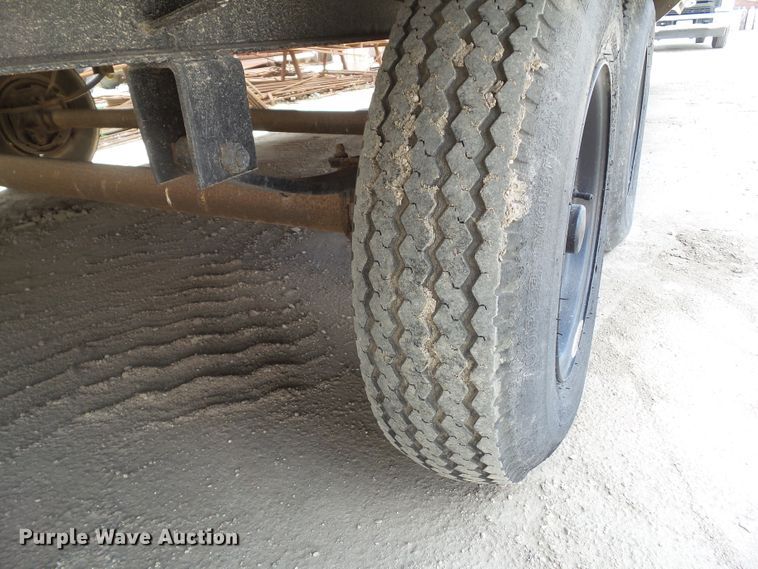 image for item GX9046 1990 Mobile Facility Engineering MF1032 office trailer