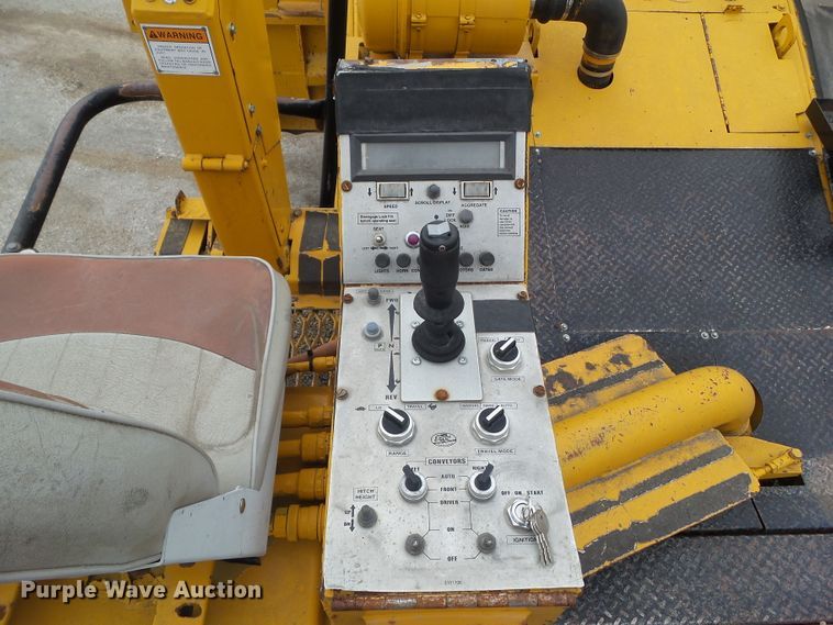 image for item GX9052 Etnyre chip spreader