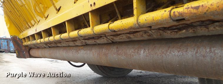 image for item GX9052 Etnyre chip spreader