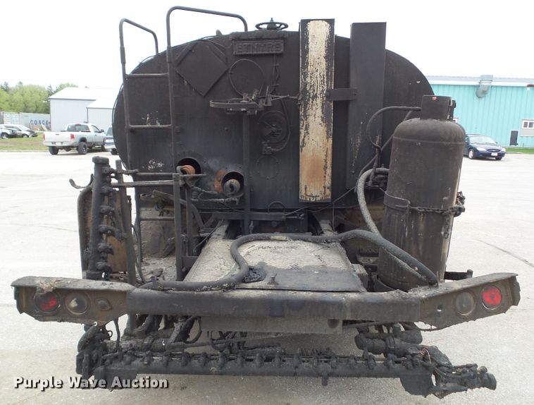 image for item GX9053 2001 Sterling Acterra oil distributor truck