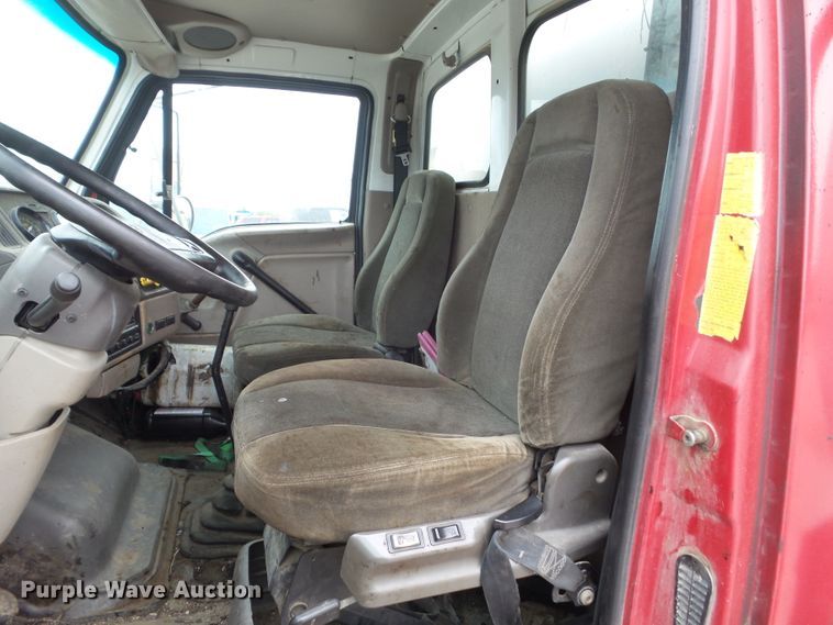 image for item GX9053 2001 Sterling Acterra oil distributor truck