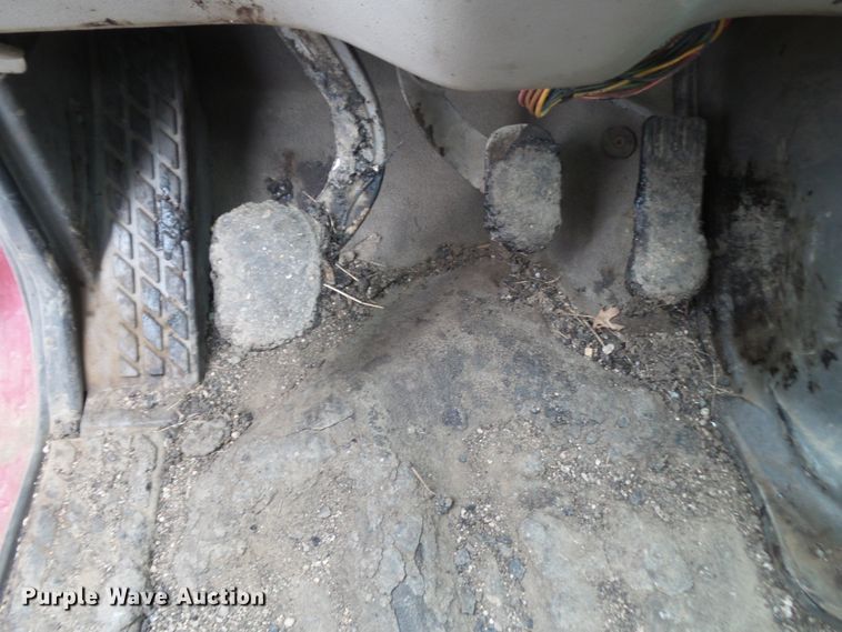 image for item GX9053 2001 Sterling Acterra oil distributor truck