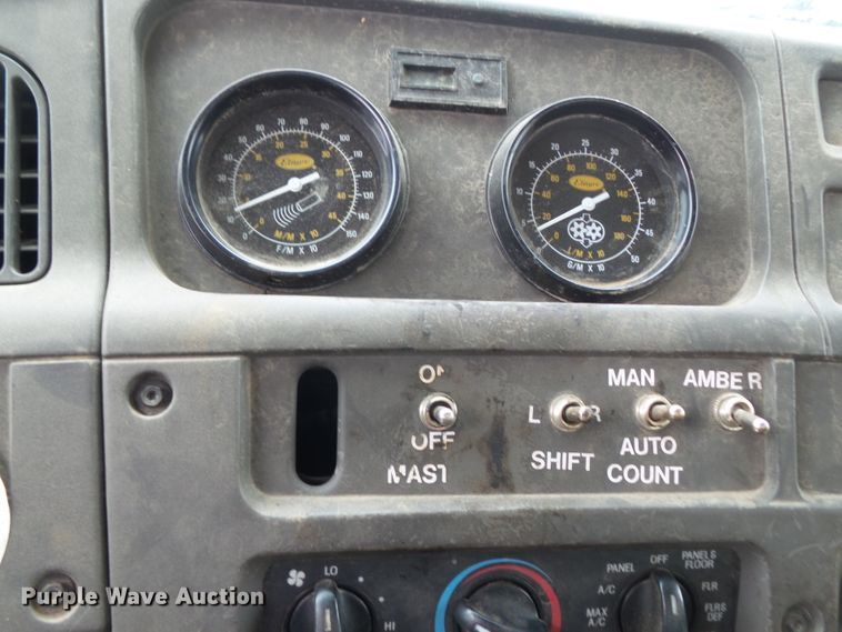 image for item GX9053 2001 Sterling Acterra oil distributor truck