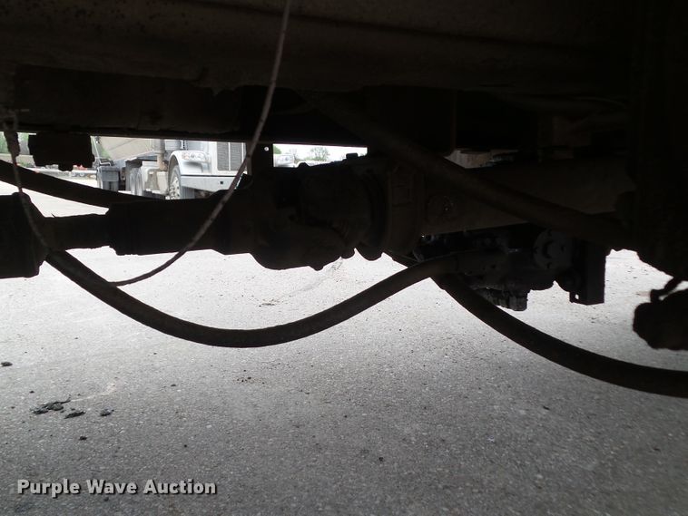 image for item GX9053 2001 Sterling Acterra oil distributor truck