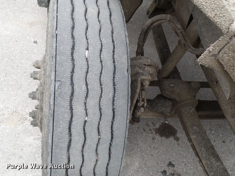 image for item GX9053 2001 Sterling Acterra oil distributor truck