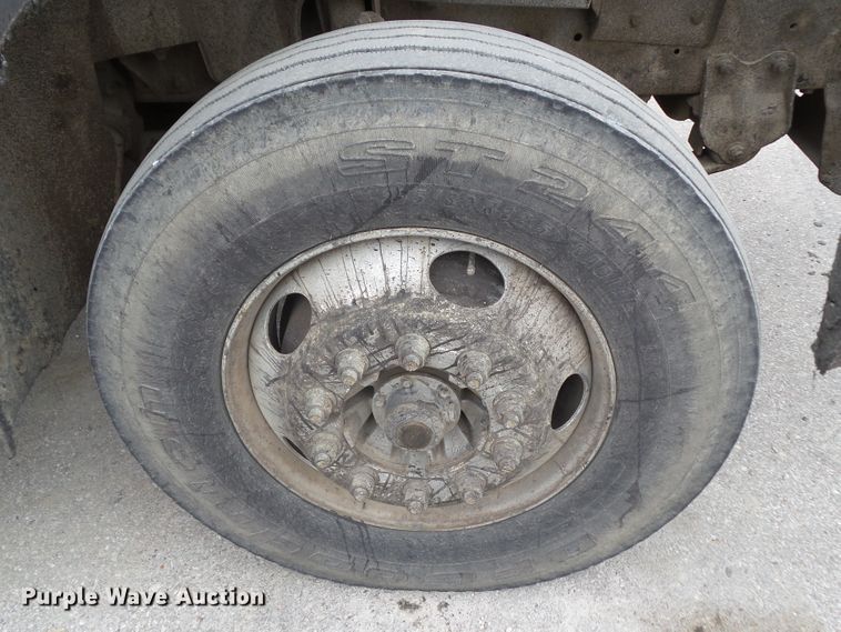 image for item GX9053 2001 Sterling Acterra oil distributor truck