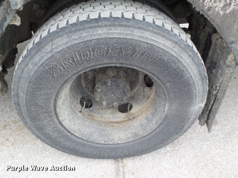 image for item GX9053 2001 Sterling Acterra oil distributor truck