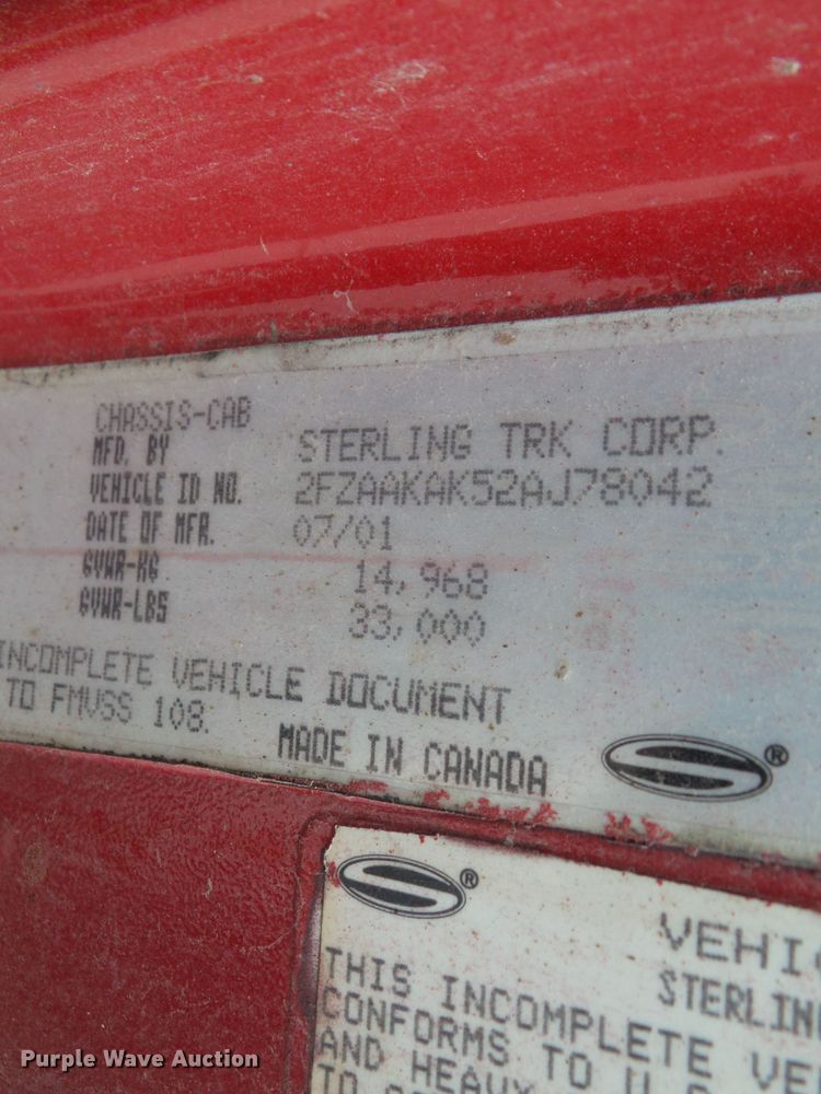 image for item GX9053 2001 Sterling Acterra oil distributor truck