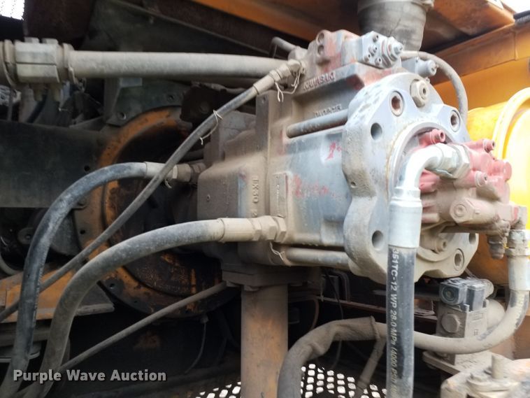 image for item GY9165 Hyundai Robex 360LC excavator