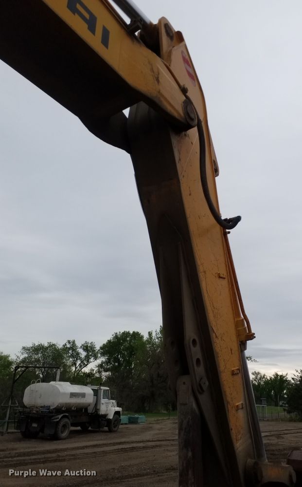 image for item GY9165 Hyundai Robex 360LC excavator