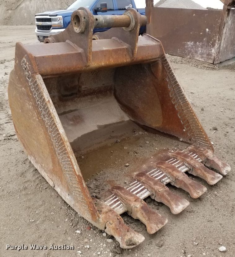 image for item GY9165 Hyundai Robex 360LC excavator