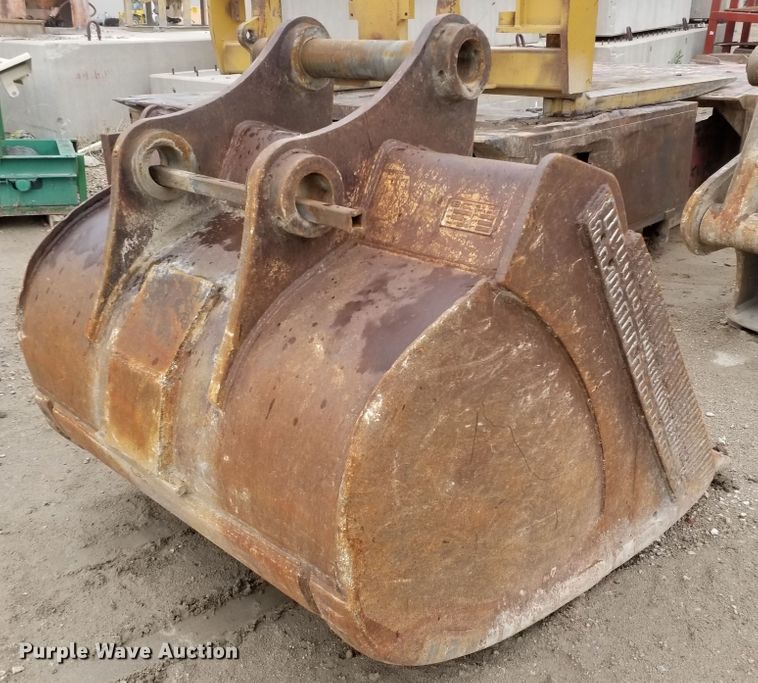 image for item GY9165 Hyundai Robex 360LC excavator