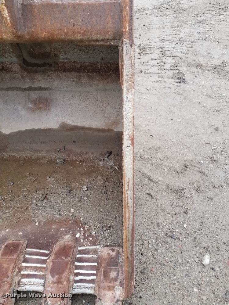 image for item GY9165 Hyundai Robex 360LC excavator