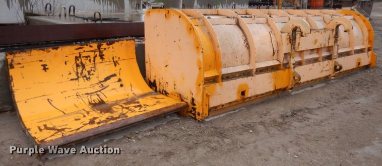 image for item GY9166 Wausau snow pusher