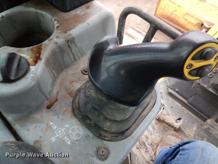 image for item GY9172 2014 Komatsu D51PX  crawler dozer