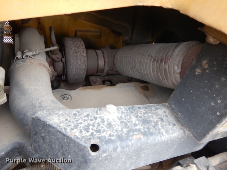 image for item GY9172 2014 Komatsu D51PX  crawler dozer