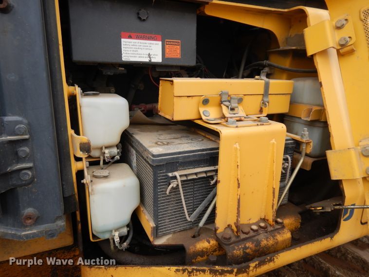 image for item GY9172 2014 Komatsu D51PX  crawler dozer