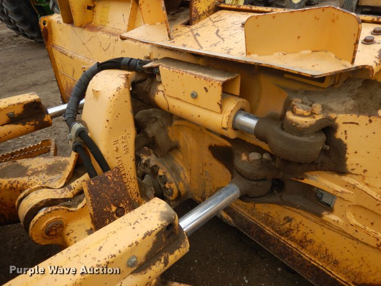 image for item GY9172 2014 Komatsu D51PX  crawler dozer
