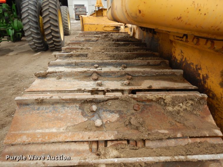 image for item GY9172 2014 Komatsu D51PX  crawler dozer