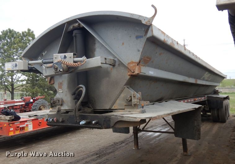 image for item GY9176 1996 Smithco side tilt dump trailer