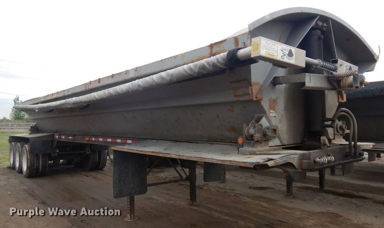 image for item GY9176 1996 Smithco side tilt dump trailer