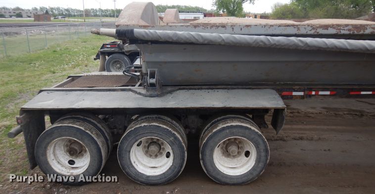 image for item GY9176 1996 Smithco side tilt dump trailer