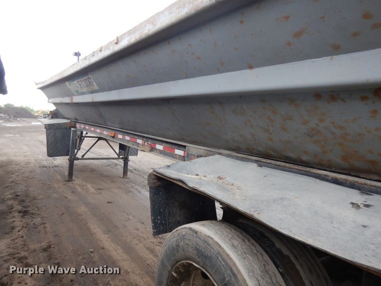 image for item GY9176 1996 Smithco side tilt dump trailer