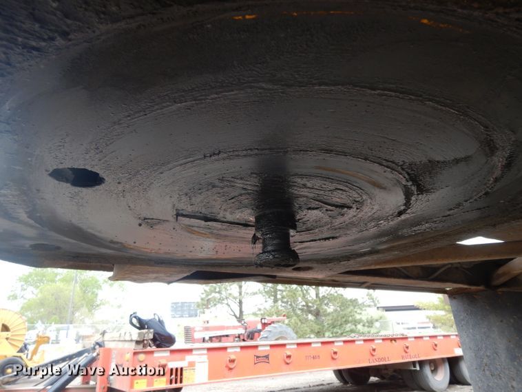 image for item GY9176 1996 Smithco side tilt dump trailer