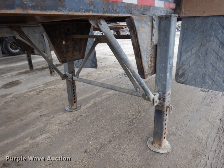 image for item GY9176 1996 Smithco side tilt dump trailer
