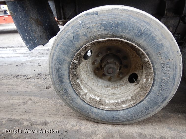 image for item GY9176 1996 Smithco side tilt dump trailer