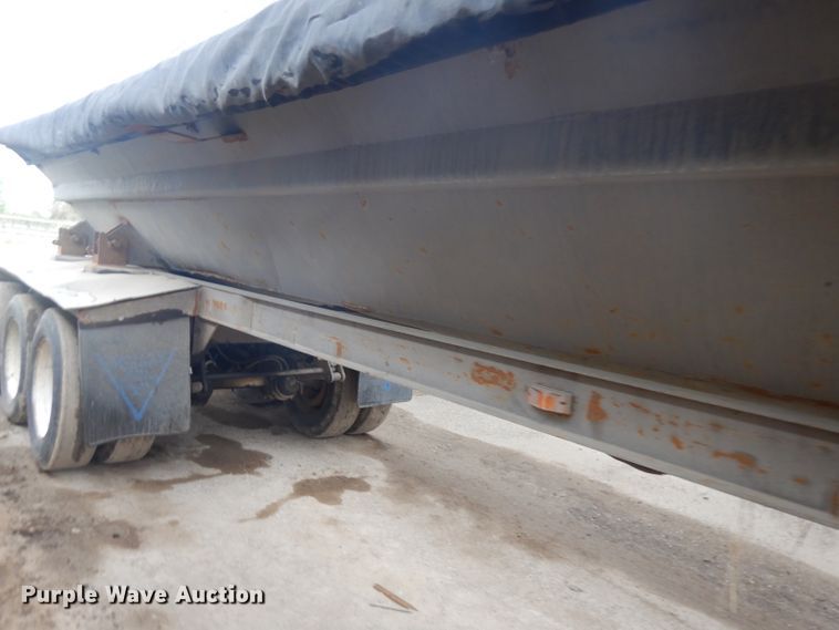 image for item GY9177 1996 Smithco side tilt dump trailer