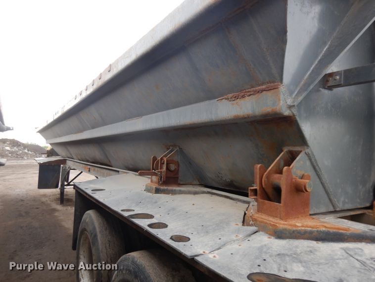 image for item GY9177 1996 Smithco side tilt dump trailer